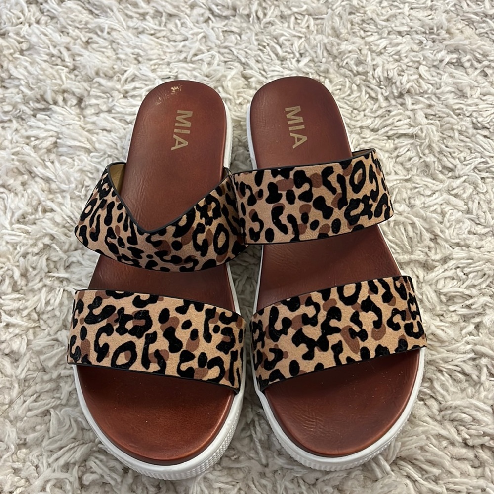 MIA slides/flats